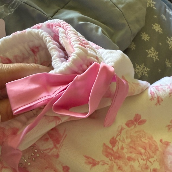 NWT LoveShackFancy x VS Pink Everblooming White wide leg sweatpants - M - Picture 9 of 13